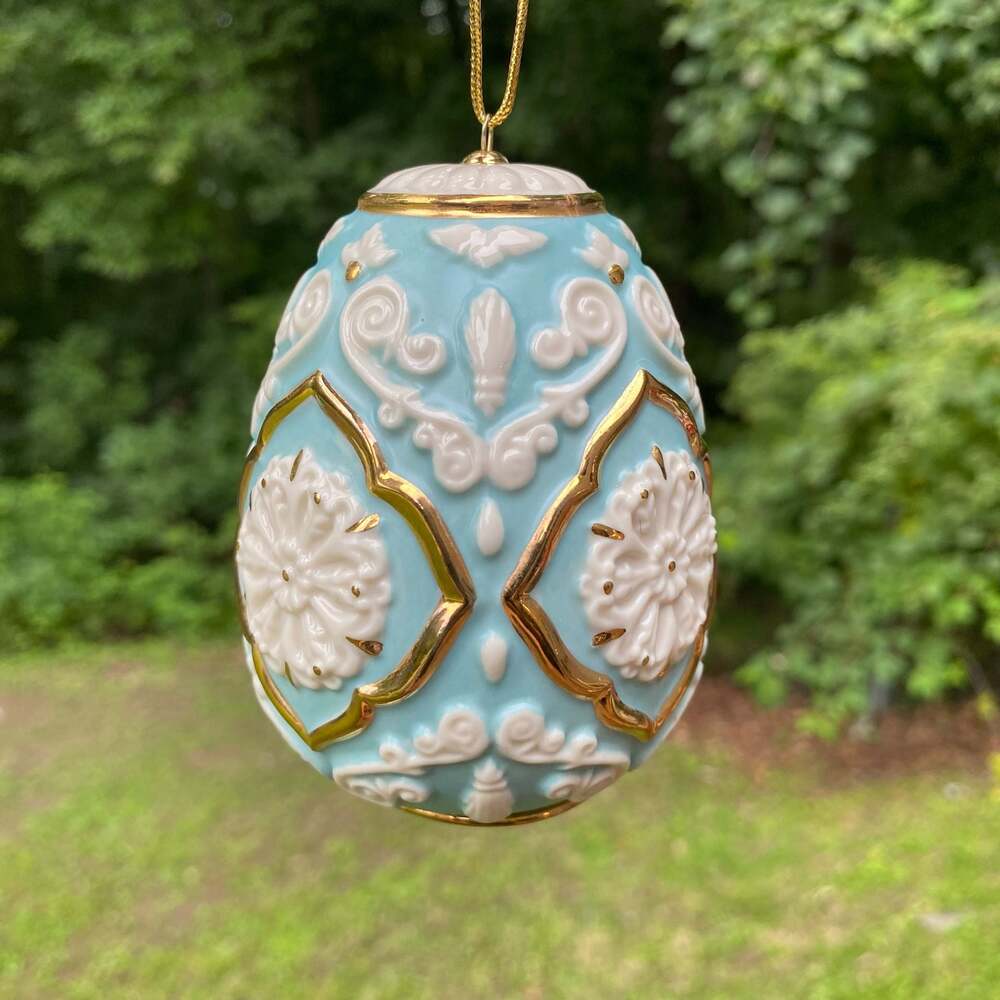 Lenox Venetian Egg Ornament Blue and White Porcelain Gold Trim